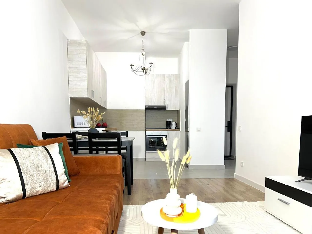 Apartment Апарт-Отель Жк Meridian Из 8 Апартаментов Рядом С Арбатом Almaty