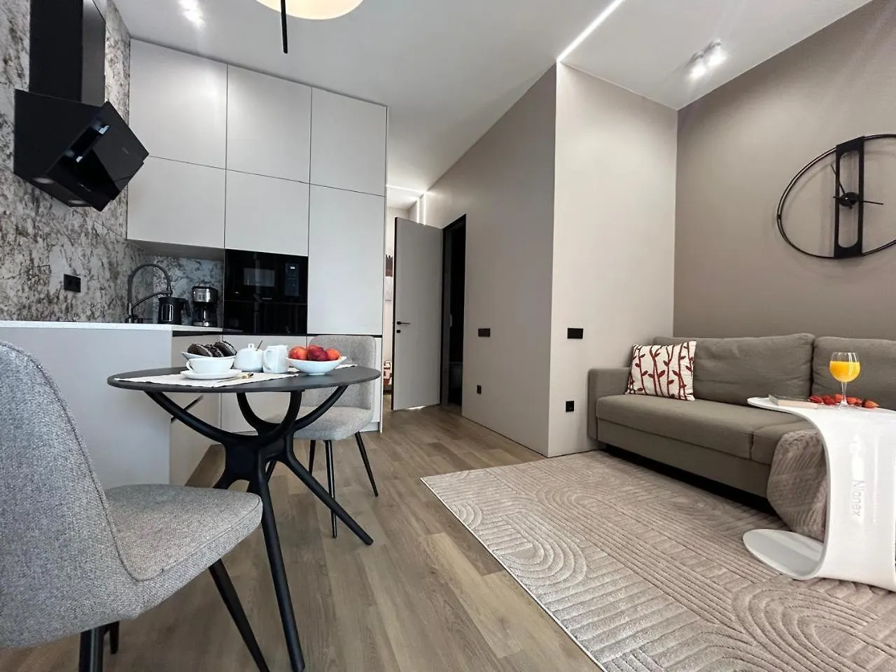 Apartment Апарт-Отель Жк Meridian Из 9 Апартаментов Рядом С Арбатом Almaty