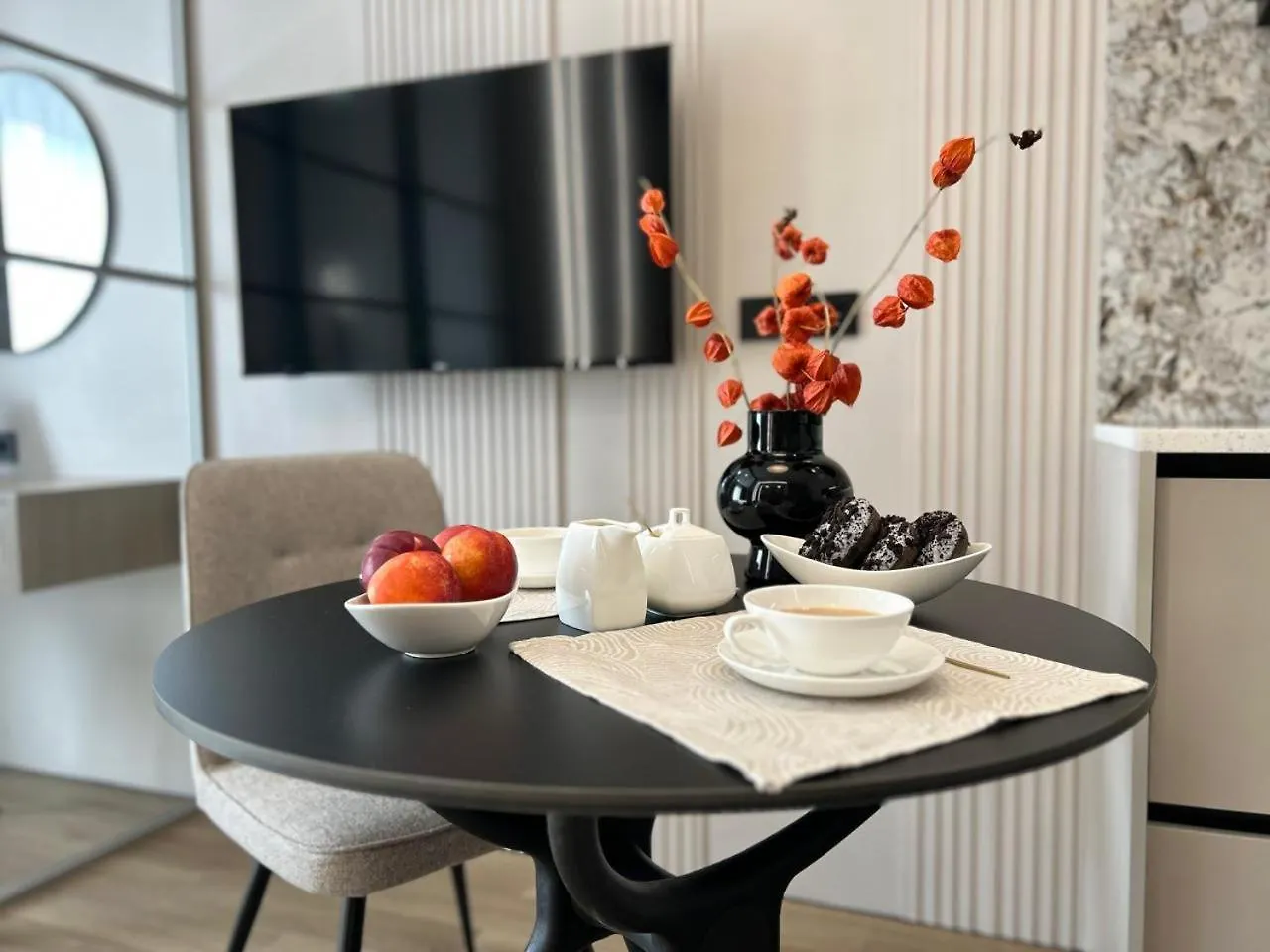 Апарт-Отель Жк Meridian Из 9 Апартаментов Рядом С Арбатом Almaty