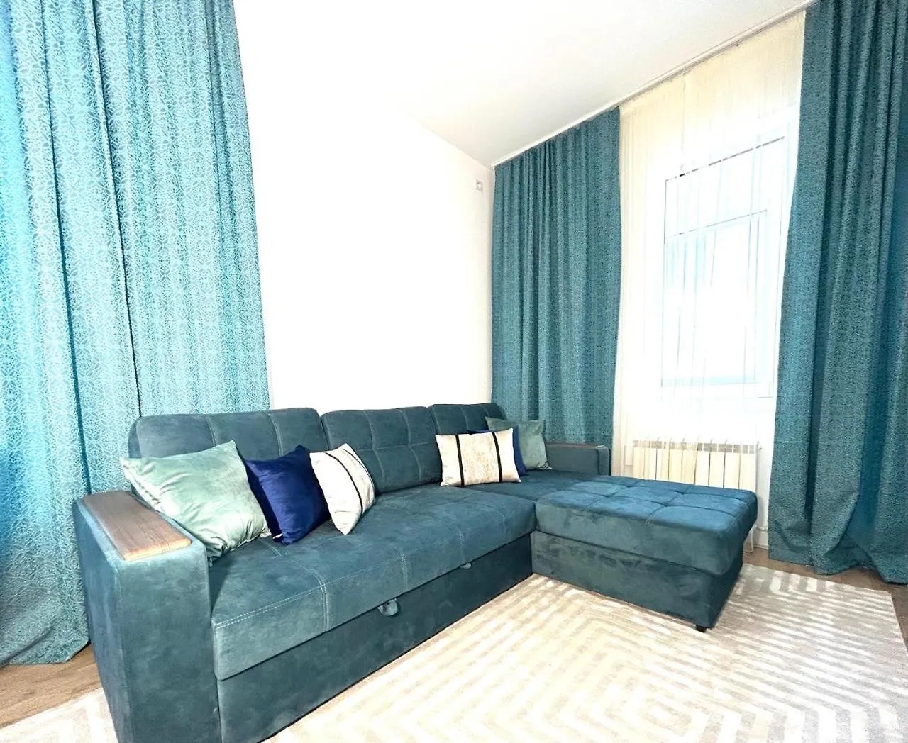 Апарт-Отель Жк Meridian Из 8 Апартаментов Рядом С Арбатом Almaty 0*,